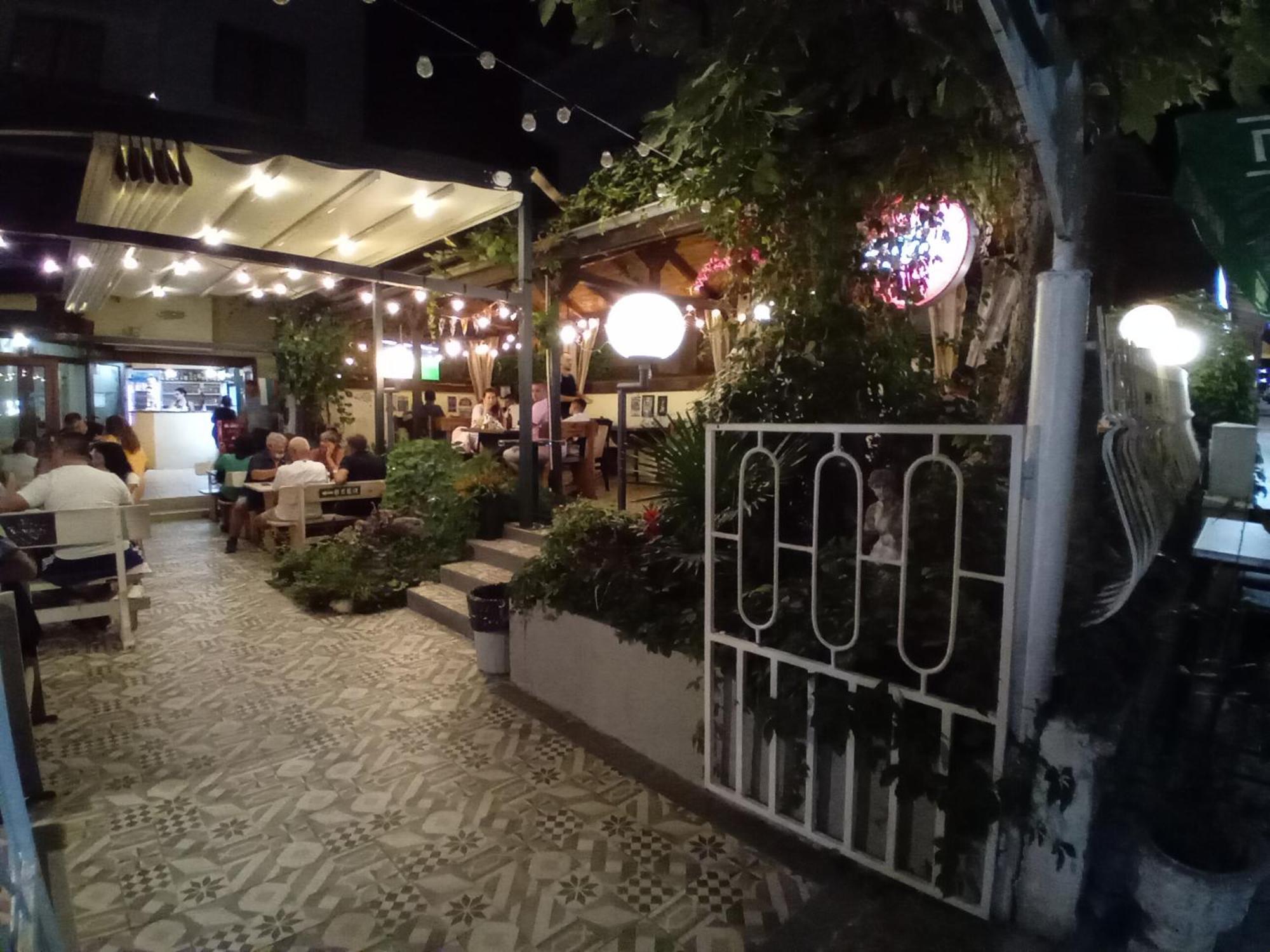 Guesthouse Oasis كيتن المظهر الخارجي الصورة
